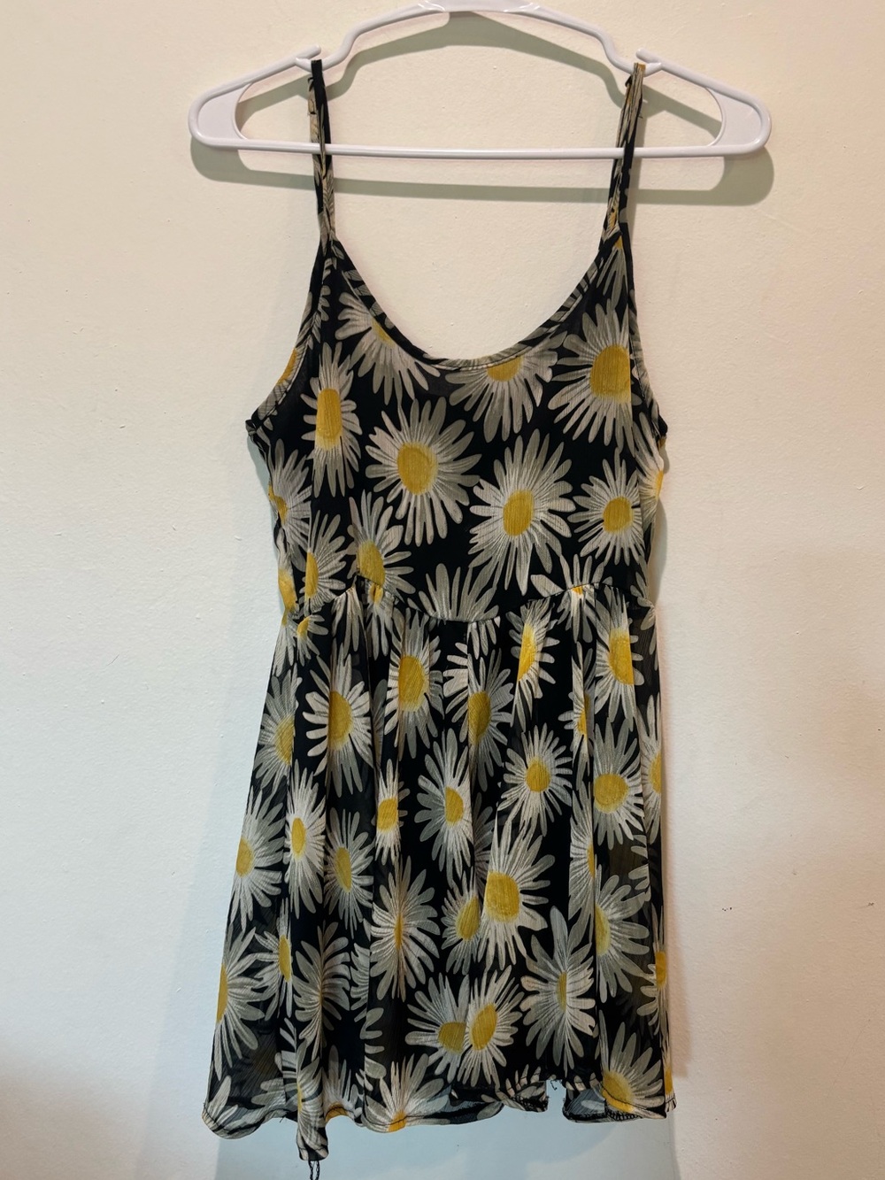 Brandy Melville Black Daisy Print Camisole/Tunic Size Small